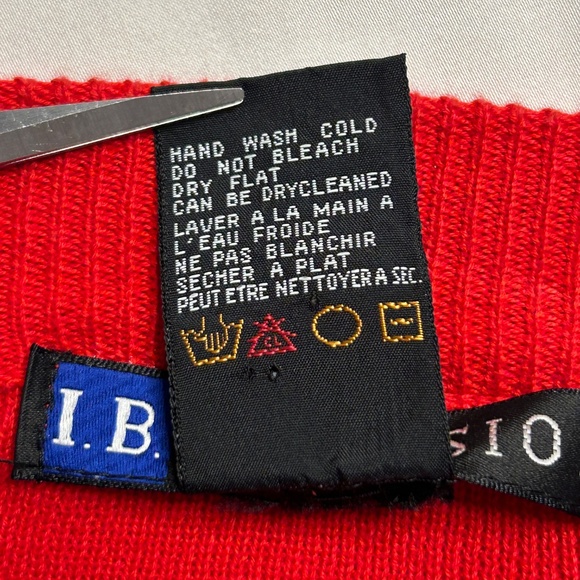 Vintage IB Diffusion L Red Cardigan Sweater - Picture 7 of 12